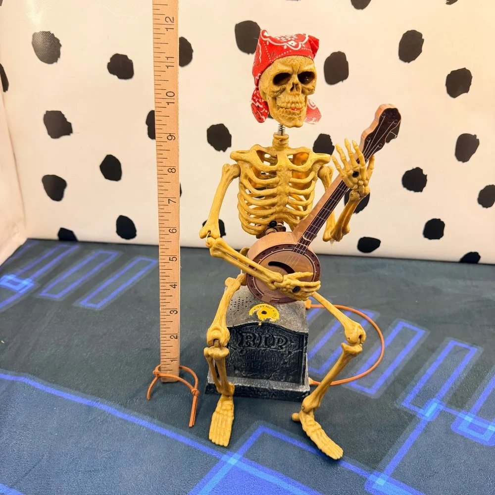 Magic Power Co Banjo Skeleton Halloween Decor Tan Animated Tombstone Prop 12